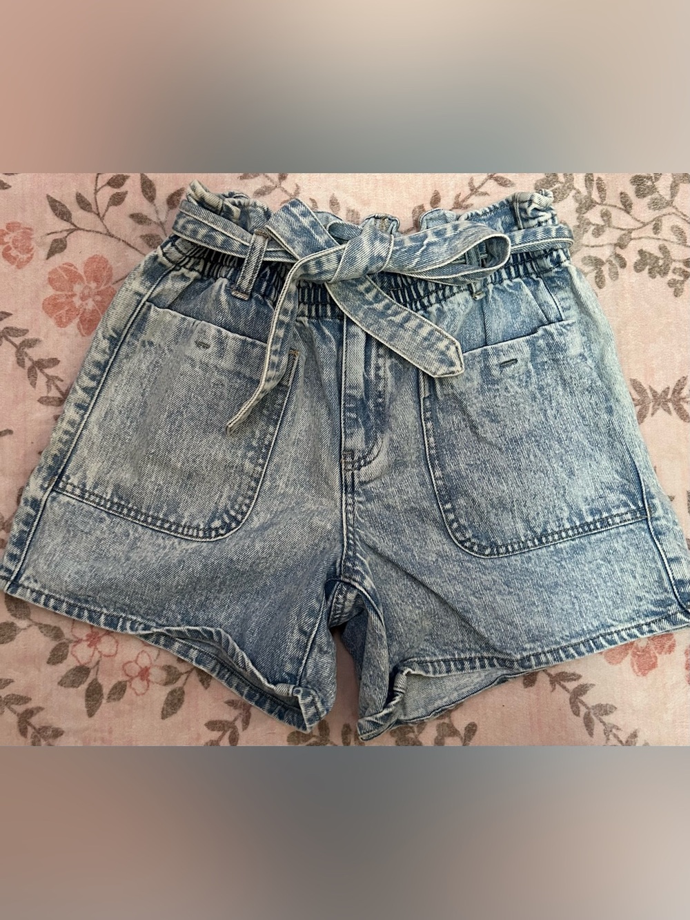 High-Rise Paperbag Denim Shorts - Light Blue